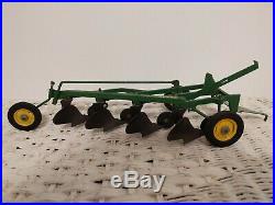 1/16 Ertl Farm Toy John Deere Plow With Metal Cast Wheels