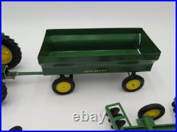 1/16 Ertl John Deere Ice Cream Box Deluxe Farm Set in Box Tractor, Disc, Plow