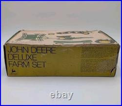 1/16 Ertl John Deere Ice Cream Box Deluxe Farm Set in Box Tractor, Disc, Plow