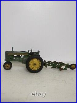 1/16 Eska 1950s John Deere 620 Toy Tractor With plow