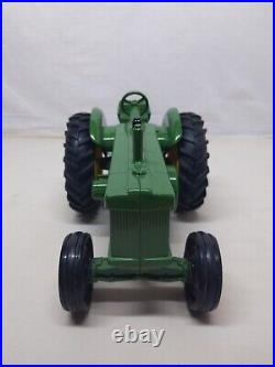 1/16 Eska Ertl John Deere R Tractor with 4 Bottom Plow m