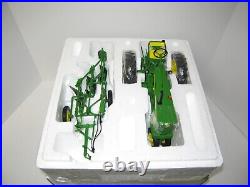 1/16 JOHN DEERE 620 with 555 PLOW PRECISION HERITIGE SERIES NIB new toy