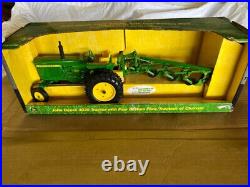 1/16 John Deere 3020 with four bottom plow New in box