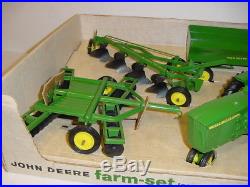 1/16 Vintage John Deere 4020 Tractor/PlowithDisc/Wagon Set by ERTL WithBox! WOW