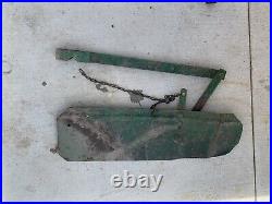 ANTIQUE VINTAGE JOHN DEERE CULTIVATOR FENDER Lot Of 3 M Mt B A H 60