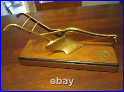 Bronze 150th Anniversary 1837-1987 Original award John Deere Single Shovel Plow