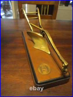 Bronze 150th Anniversary 1837-1987 Original award John Deere Single Shovel Plow