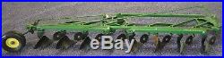 Custom 1/16 John Deere 7520 Articulated Tractor WithCustom Deere 8 Bottom Plow