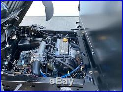 ENCLOSED JOHN DEERE DE LUXE XUV 825i GATOR 4X4, POWER DUMP, POWER STEERING, PLOW