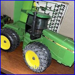 ERTL 1/16 JOHN DEERE 8560 FWD, 550 Mulch Tiller, Plow Pre-owned