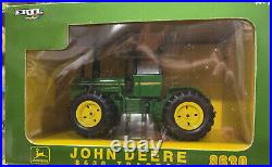ERTL John Deere 8630 Tractor with Duals 2007 Plow City Farm Toy Show 1/32 NIB