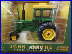 Ertl 1/16 Scale 2005 Plow City Toy Show John Deere 4320 With Cab Nib