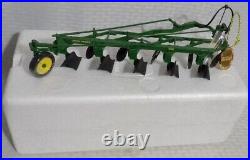 Ertl 1/16 Scale John Deere F145h-5 Bottom Molboard Plow Nib # 16 Coin & P/work Ertl 1/16 Scale John Deere F145h-5 Bottom Molboard Plow Nib # 16 Coin & P/work