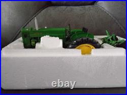 Ertl John Deere 40T Wide Front & Mounted Two Bottom Plow Collectors Ertl John Deere 40T Wide Front & Mounted Two Bottom Plow Collectors