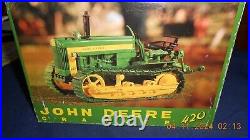 Ertl John Deere 420 Crawler 1/16 Scale Diecast Plow City Farm Toy Show 1998 NIB Ertl John Deere 420 Crawler 1/16 Scale Diecast Plow City Farm Toy Show 1998 NIB