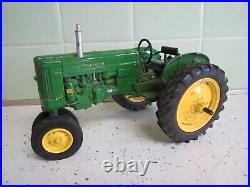 Ertl John Deere Model 40T Tractor Collectors Center Series No box or plow NICE