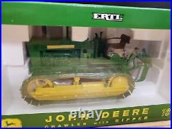 Ertl Plow City John Deere 1010 Crawler with Ripper Diecast 116