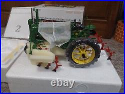 G Ertl Precision Classics 1/16 Boxed John Deere Model A Tractor 290 Cultivator