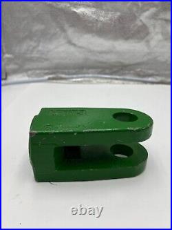 Hydraulic Cylinder Rod End R82294 Fits John Deere 610 735 960 980 985 1690 1810