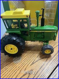 JOHN DEERE 6030 ERTL Special Ed. Plow City Farm Toy Show in 1/16 SCALE Diecast