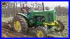 John_Deere_2_Cylinder_Tractors_Plowing_01_zs