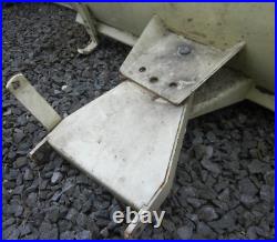 John Deere 42 in. Snow blade for lawn tractor