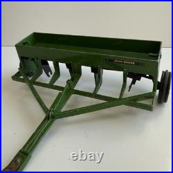 John Deere 7800 Duals Weight Cab 1/16 Tractor Disc Plow Flare Wagon 452 LOT John Deere 7800 Duals Weight Cab 1/16 Tractor Disc Plow Flare Wagon 452 LOT