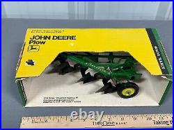 John Deere Green Yellow Open Box 4 BOTTOM PLOW Rare Box Variation 116 Ertl Die