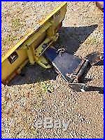 John Deere LA105 Lawn Tractor 19.5hp 42 withsnow plow & grass catcher attachments