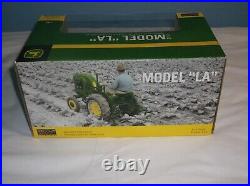 John Deere LA Tractor With L-12 Cultivator By SpecCast 1/16 Scale FREE SHIP NIB