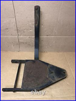 John Deere LT150 LT155 LT166 LT160 LT180 LawnMower 44 Front Blade Pivot Bracket