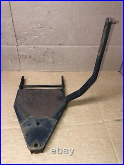 John Deere LT150 LT155 LT166 LT160 LT180 LawnMower 44 Front Blade Pivot Bracket