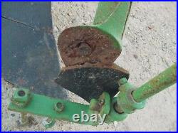 John Deere L JD Tractor 1-bottom plow with hand lift