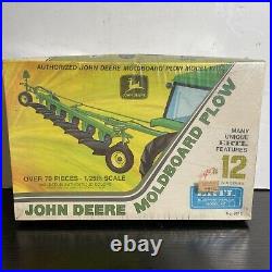 John Deere Moldboard Plow #8012 1/25th Scale ERTL Model Kit Factory Sealed