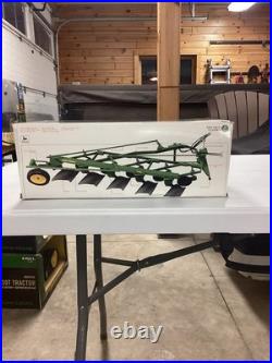 John Deere Precision Classic #6 F145H 5-Bottom Moldboard Plow 116 Scale