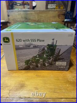 Precision Heritage JOHN DEERE 1/16 620 WITH 555 PLOW LP70535 New Precision Heritage JOHN DEERE 1/16 620 WITH 555 PLOW LP70535 New