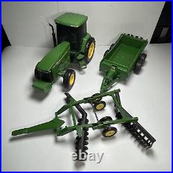 VTG Y2K Ertl John Deere 8200 Radio Controlled Tractor, Trailer & Disk Plow 1/16