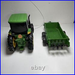 VTG Y2K Ertl John Deere 8200 Radio Controlled Tractor, Trailer & Disk Plow 1/16