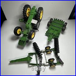 VTG Y2K Ertl John Deere 8200 Radio Controlled Tractor, Trailer & Disk Plow 1/16