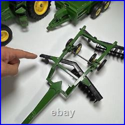 VTG Y2K Ertl John Deere 8200 Radio Controlled Tractor, Trailer & Disk Plow 1/16