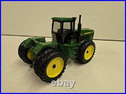 Vintage 1988 Ertl 1/16 Scale John Deere 8760 4WD Tractor & 6 Bottom Plow Vintage 1988 Ertl 1/16 Scale John Deere 8760 4WD Tractor & 6 Bottom Plow