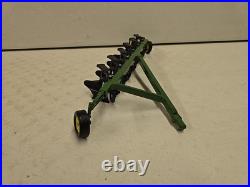 Vintage 1988 Ertl 1/16 Scale John Deere 8760 4WD Tractor & 6 Bottom Plow Vintage 1988 Ertl 1/16 Scale John Deere 8760 4WD Tractor & 6 Bottom Plow
