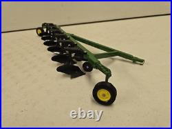 Vintage 1988 Ertl 1/16 Scale John Deere 8760 4WD Tractor & 6 Bottom Plow Vintage 1988 Ertl 1/16 Scale John Deere 8760 4WD Tractor & 6 Bottom Plow