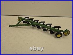 Vintage 1988 Ertl 1/16 Scale John Deere 8760 4WD Tractor & 6 Bottom Plow Vintage 1988 Ertl 1/16 Scale John Deere 8760 4WD Tractor & 6 Bottom Plow