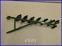 Vintage 1988 Ertl 1/16 Scale John Deere 8760 4WD Tractor & 6 Bottom Plow Vintage 1988 Ertl 1/16 Scale John Deere 8760 4WD Tractor & 6 Bottom Plow