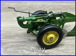 Vintage ERTL Original 1/16 ESKA John Deere Plow Tractor Farm Toy