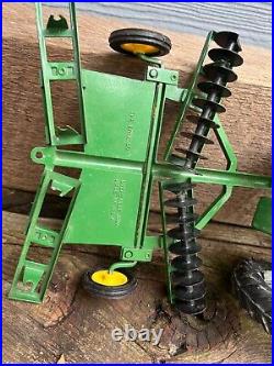 Vintage Tru Scale Tractor John Deere Disc Harrow Farm Implement Die Cast Toy